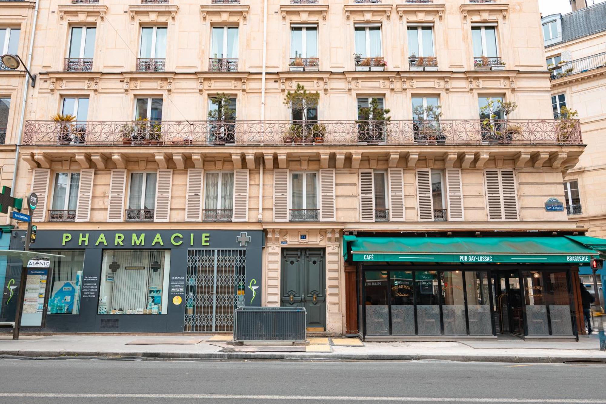Appartement Quartier Jardin Du Luxembourg Free Netflix Paris Luaran gambar
